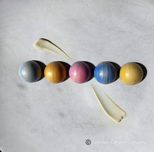 Load image into Gallery viewer, Artisan Chocolates - 6pcs